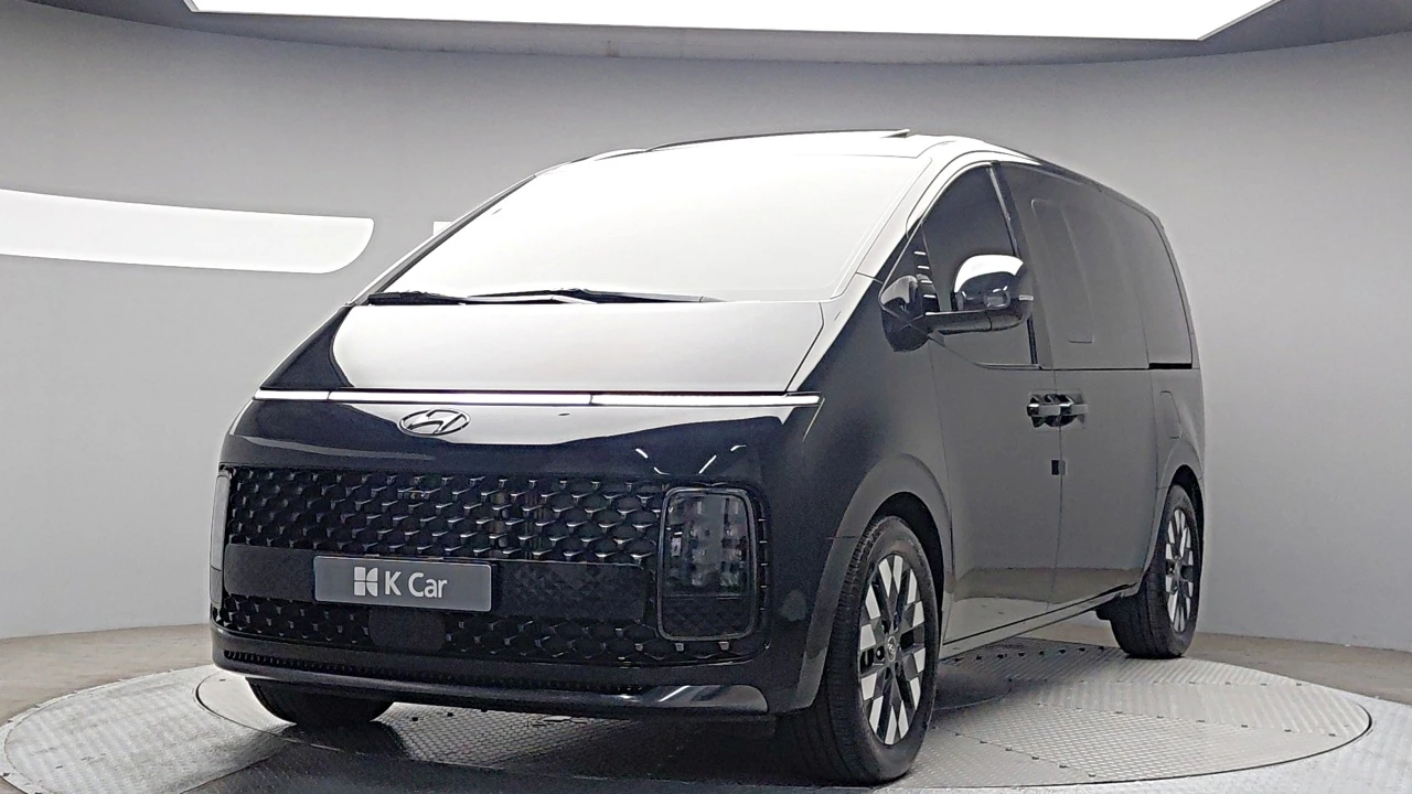 Hyundai Staria