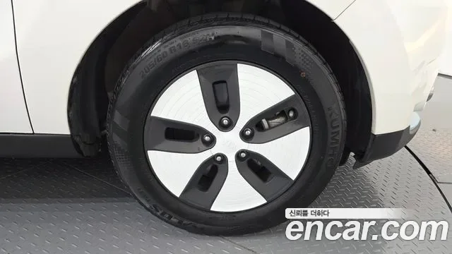 Kia Soul EV, 2018 — фото 21