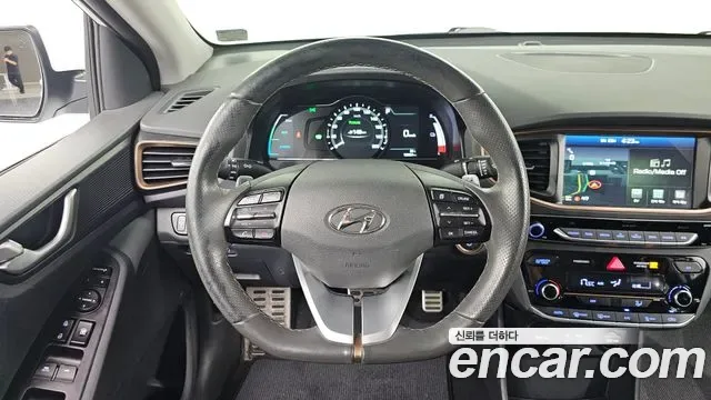 Hyundai Ioniq Ionic Electric, 2017 — фото 13