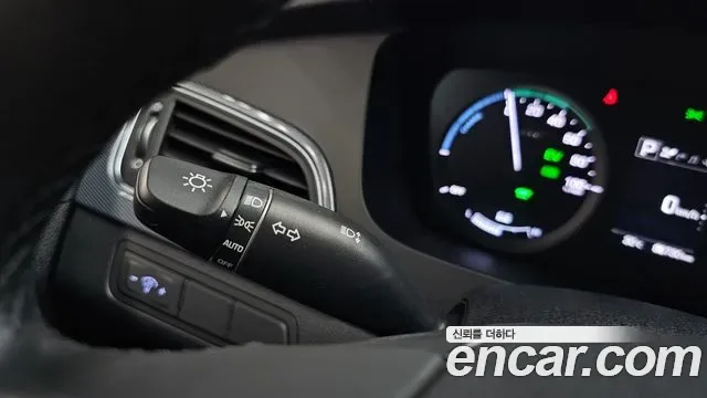 Hyundai Sonata LF Sonata Hybrid, 2016 — фото 18