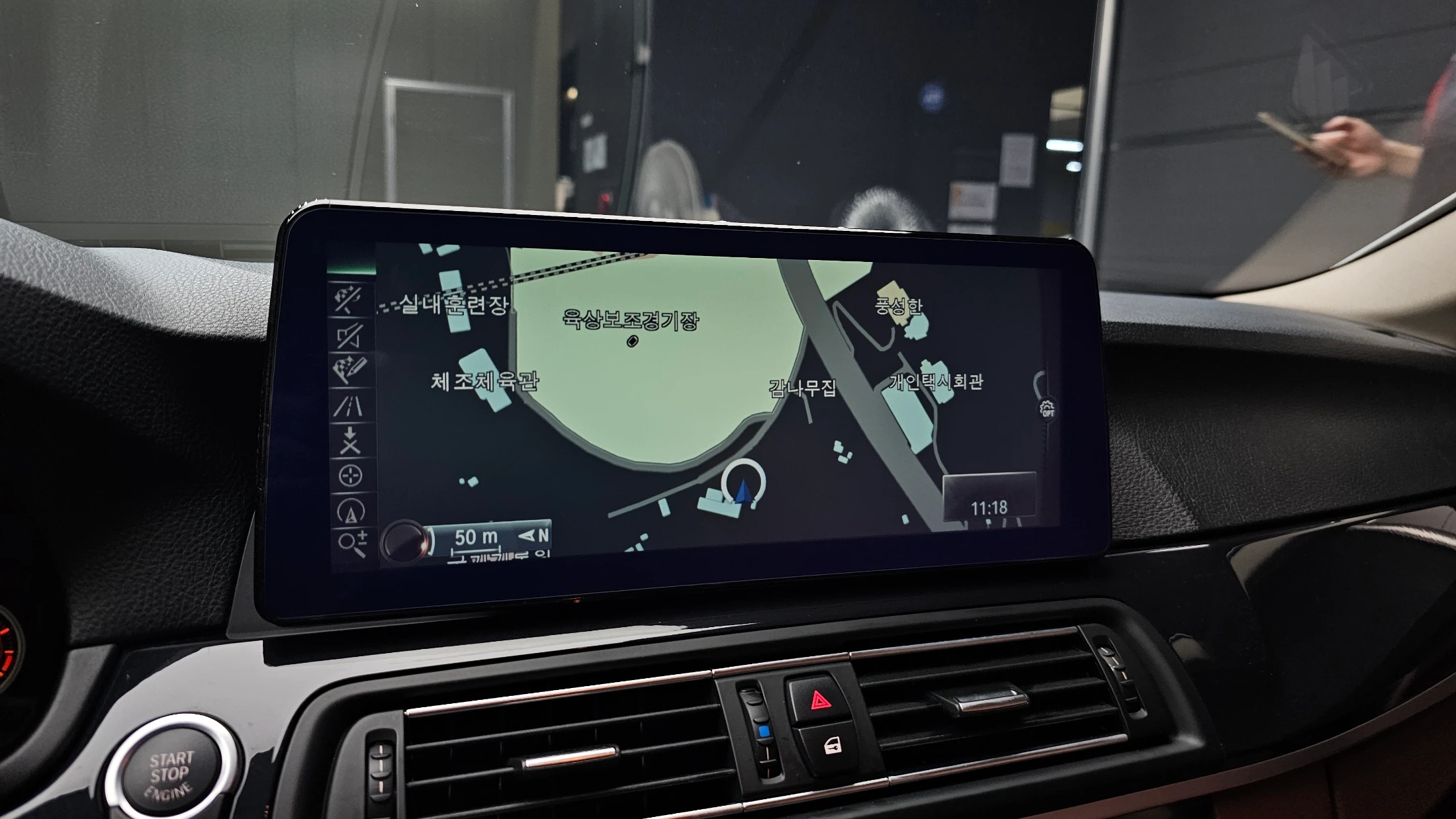 BMW 5-Series F10, 2014 — фото 14