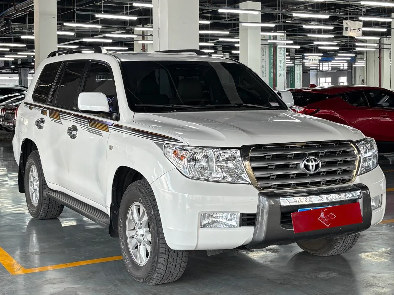 Toyota Land Cruiser, 2010 — фото 3