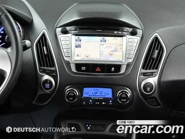 Hyundai Tucson ix, 2010 — фото 14