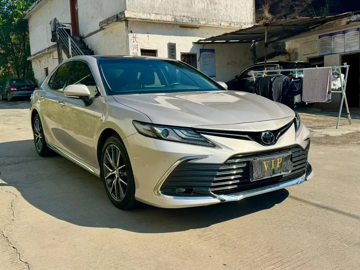 Toyota Camry, 2023 — фото 3