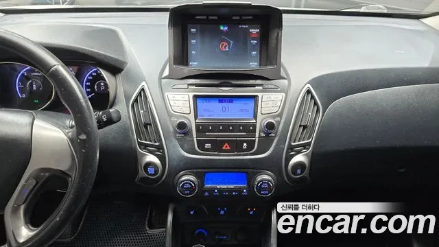 Hyundai Tucson ix, 2010 — фото 14