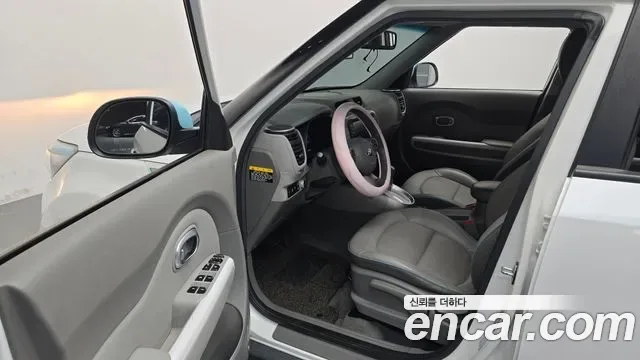 Kia Soul EV, 2016 — фото 10
