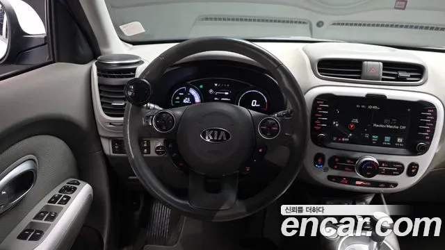 Kia Soul EV, 2015 — фото 14