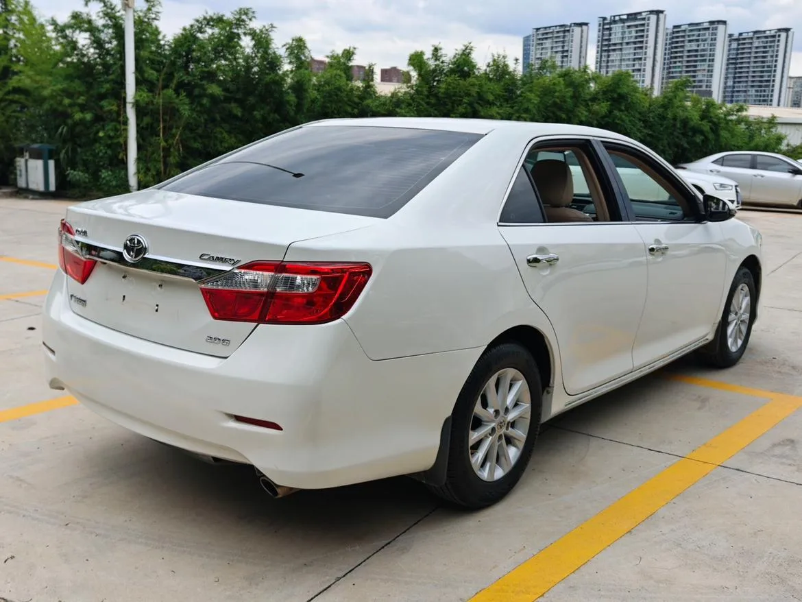 Toyota Camry, 2012 — фото 5