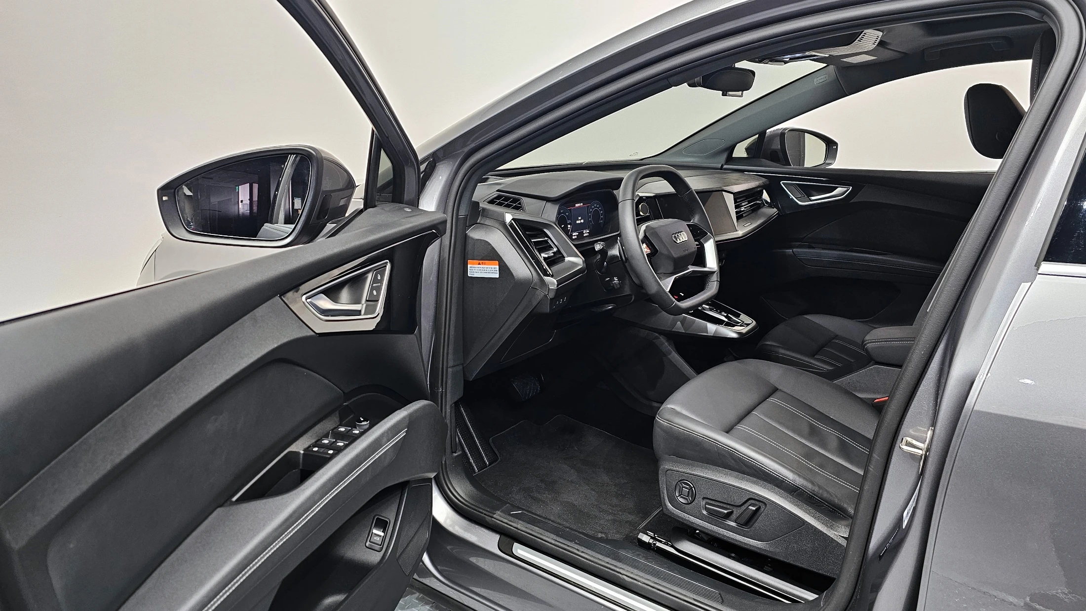 Audi Q4 E-Tron F4, 2025 — фото 10
