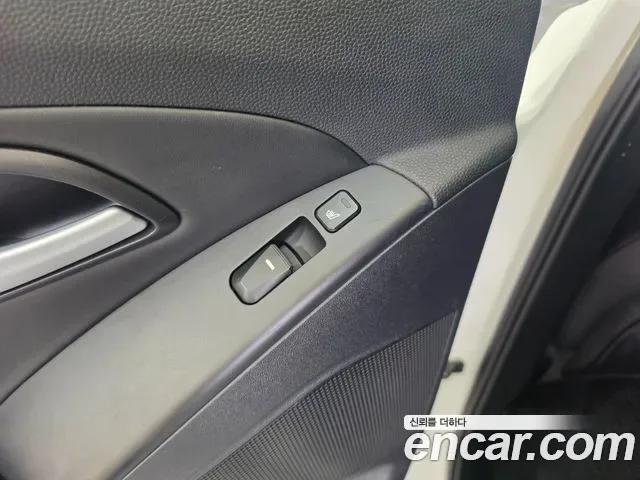 Hyundai Tucson ix, 2013 — фото 17