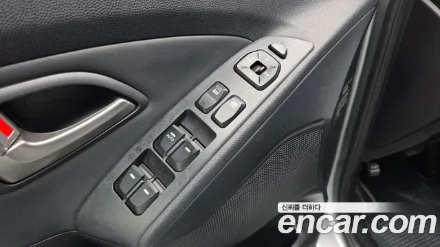Hyundai Tucson ix, 2009 — фото 29