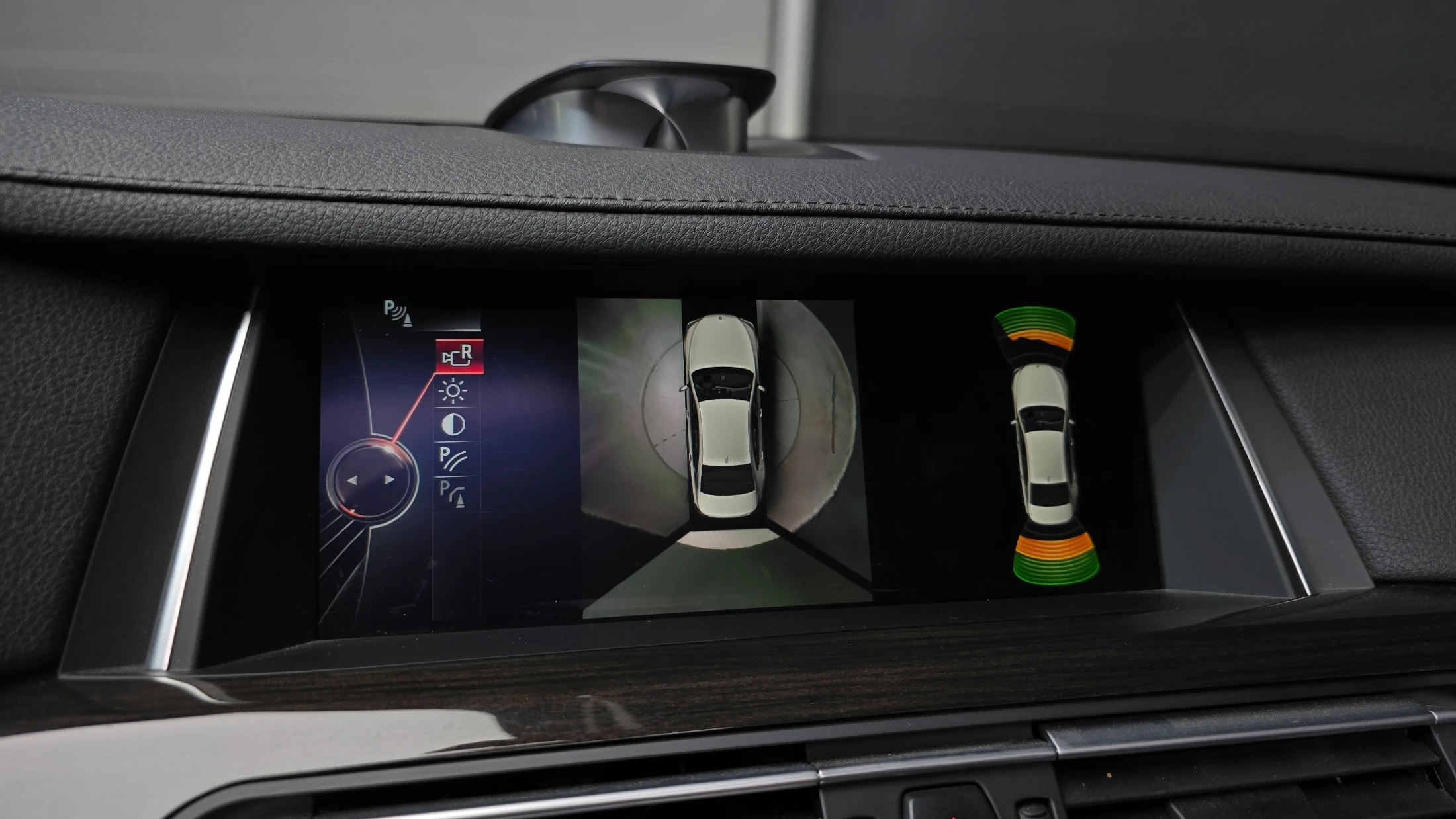 BMW 7-Series F01, 2014 — фото 14