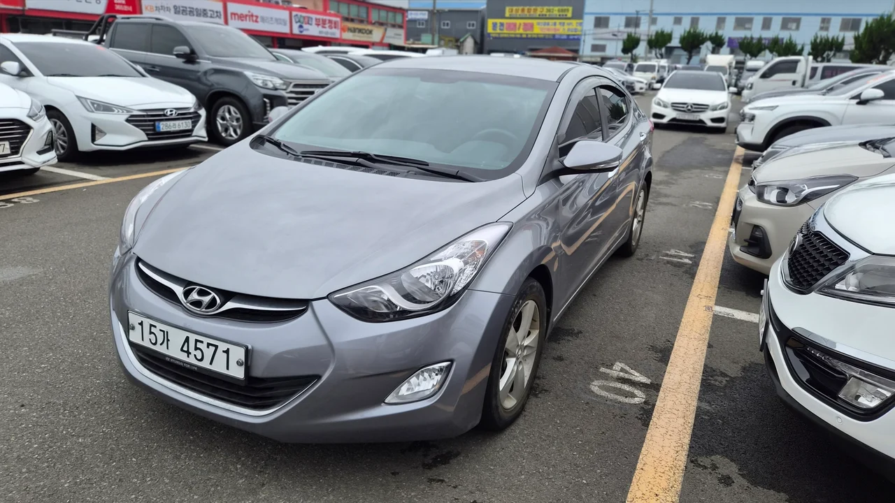 Hyundai Avante MD