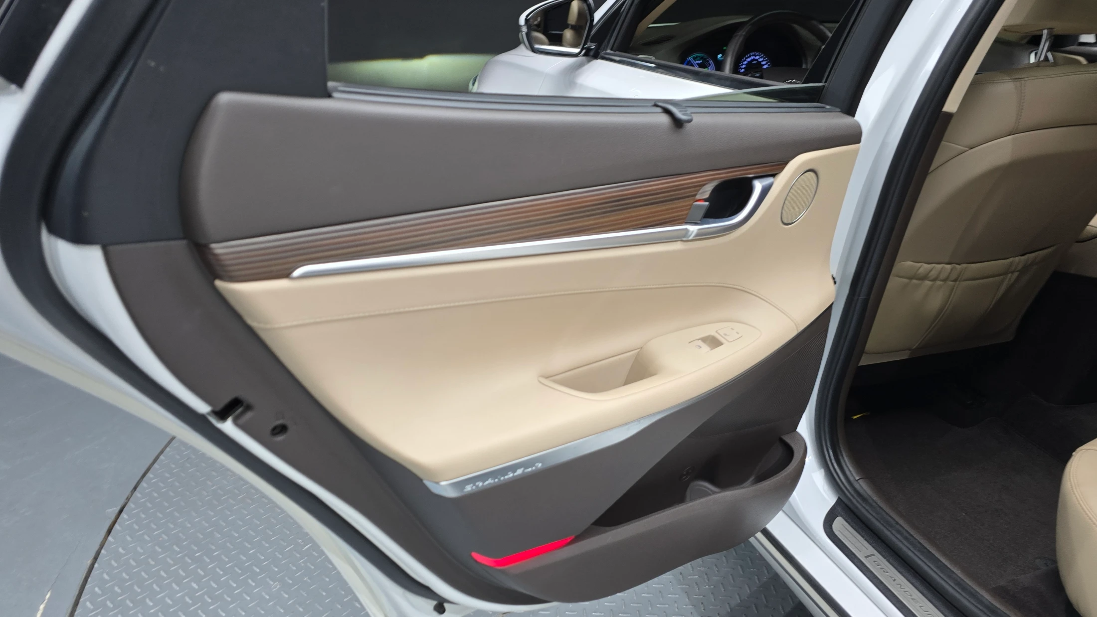 Hyundai Grandeur Ig Hybrid, 2017 — фото 26