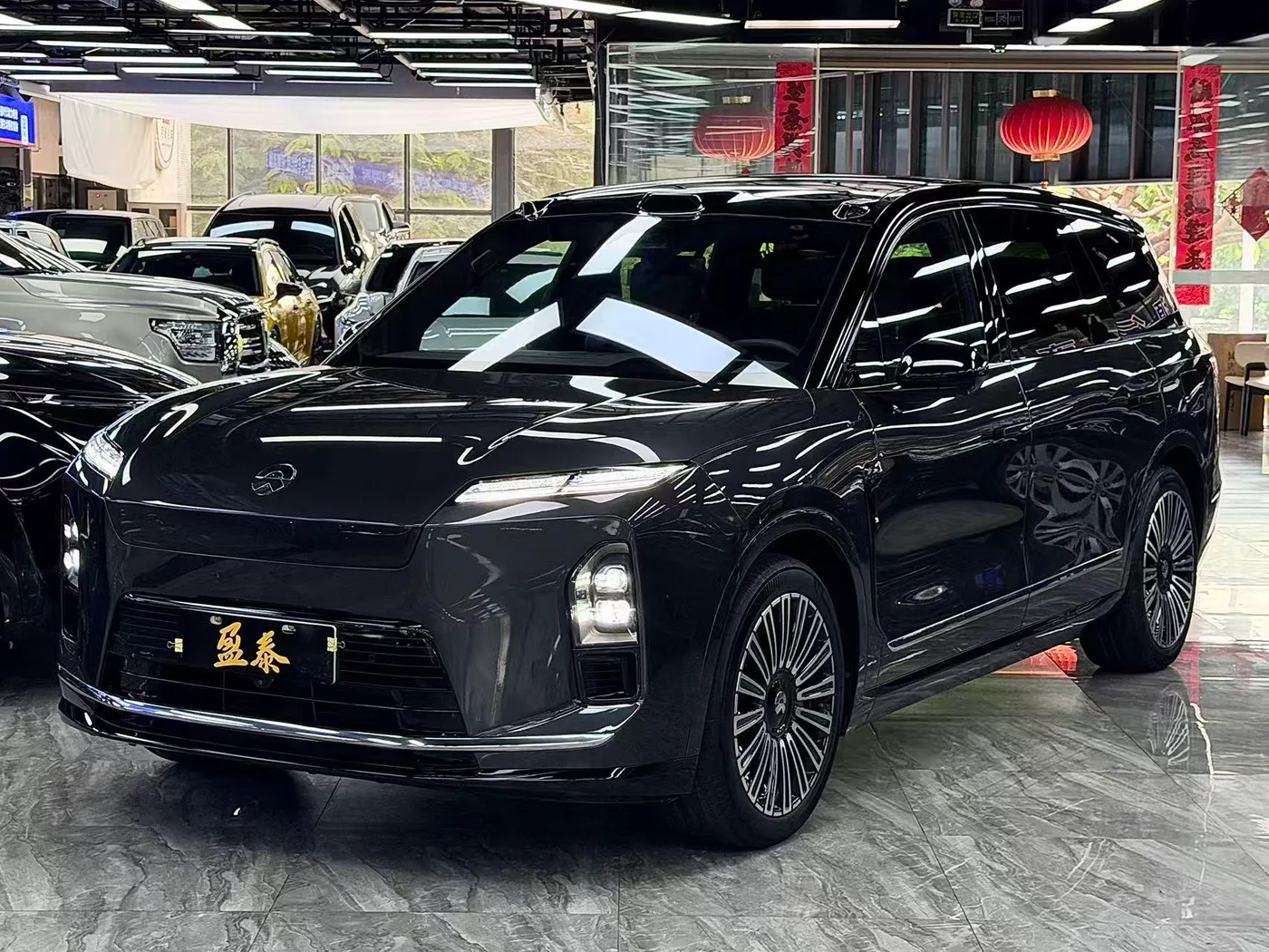 NIO ES8