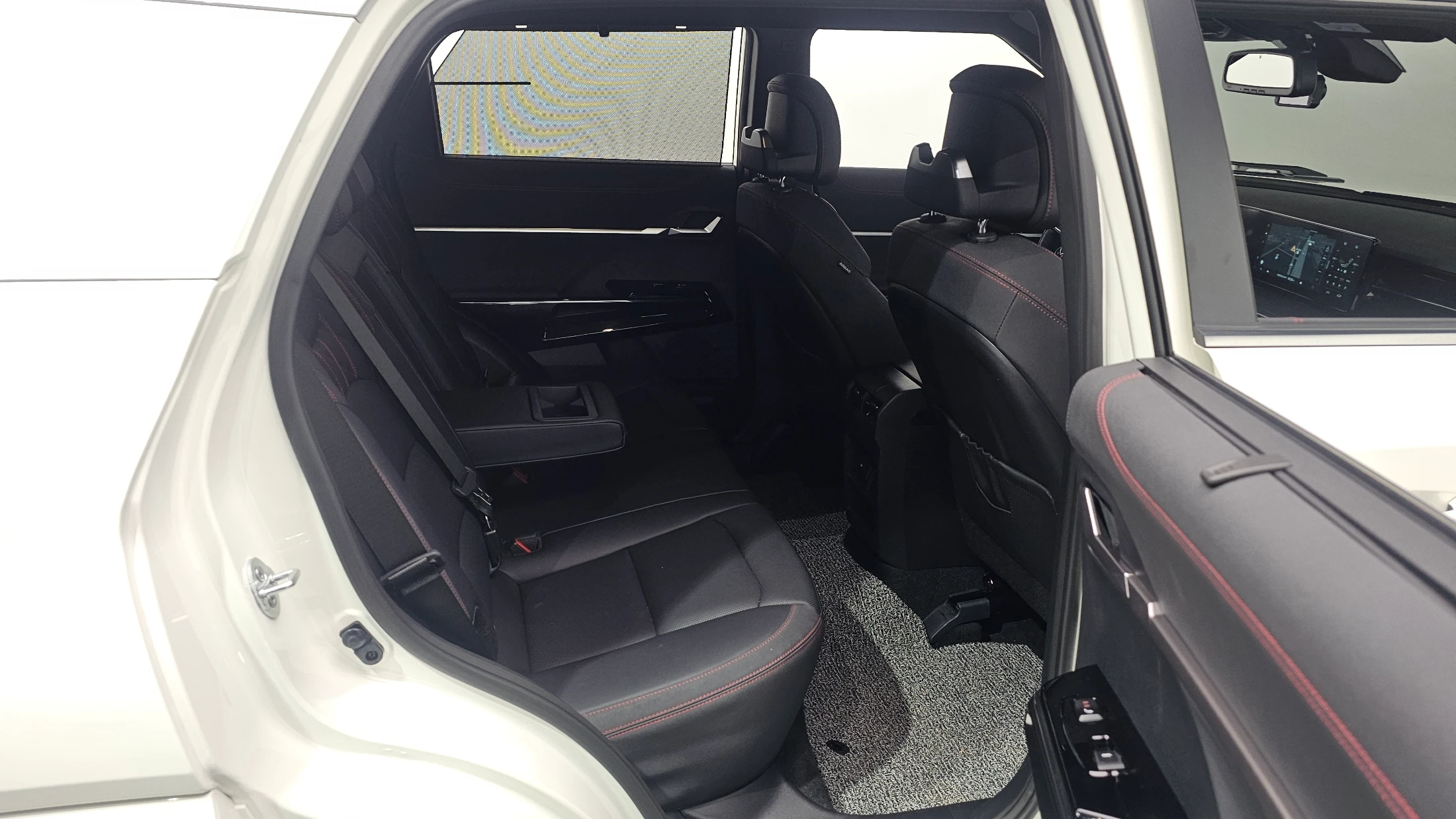KG_Mobility_Ssangyong Actyon Activian, 2026 — фото 11