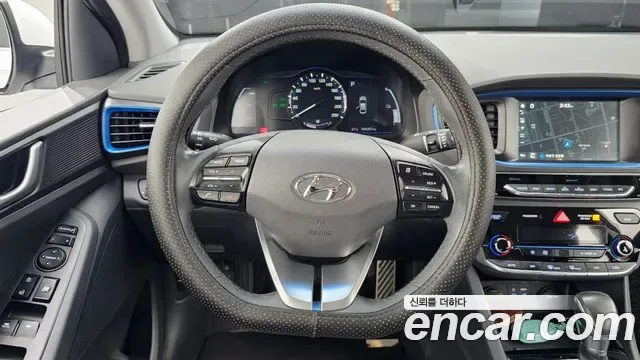 Hyundai Ioniq Ionic Hybrid, 2016 — фото 13