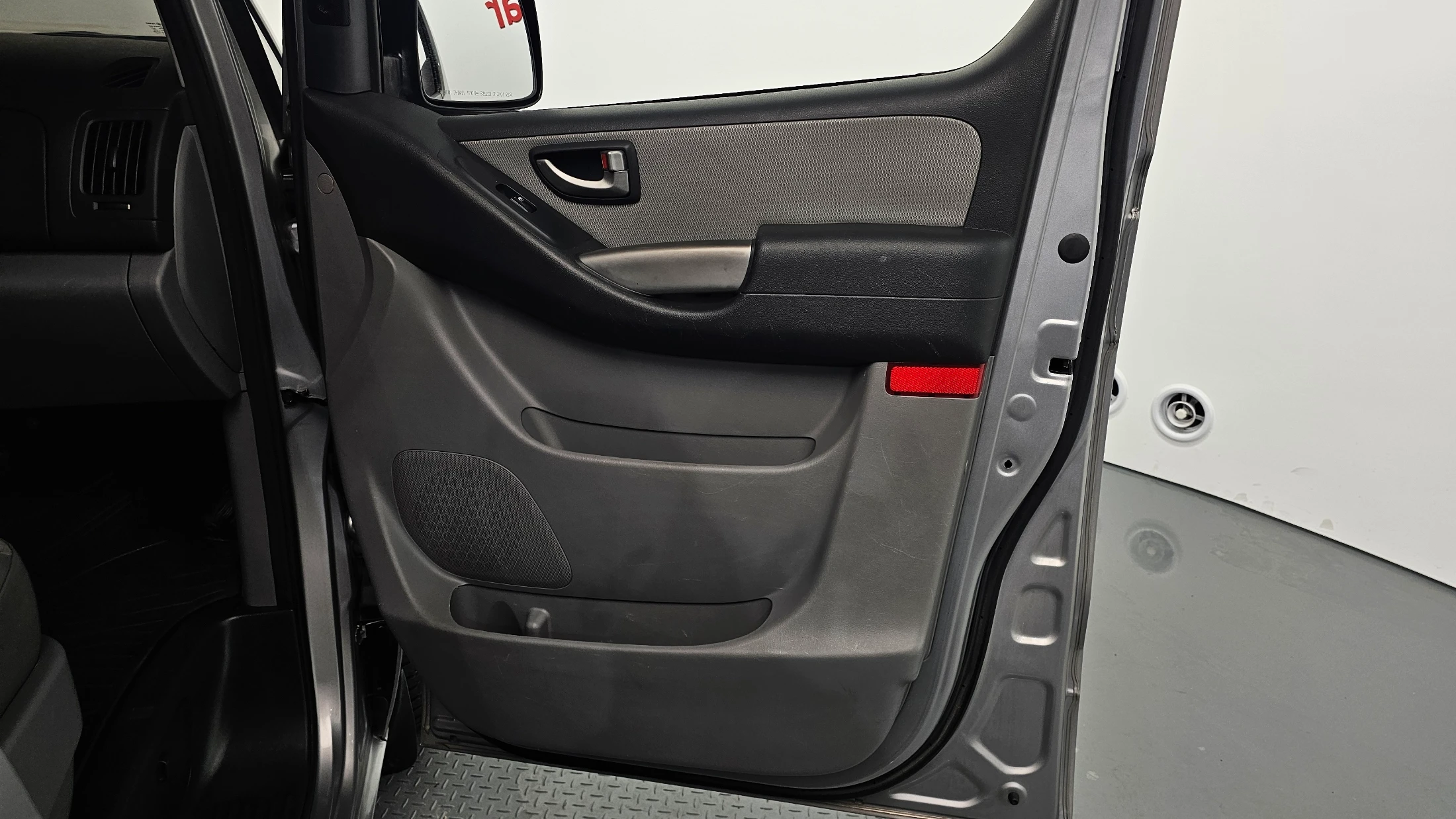 Hyundai Starex Grand Starex, 2012 — фото 25