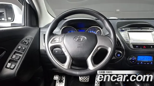 Hyundai Tucson ix, 2011 — фото 12