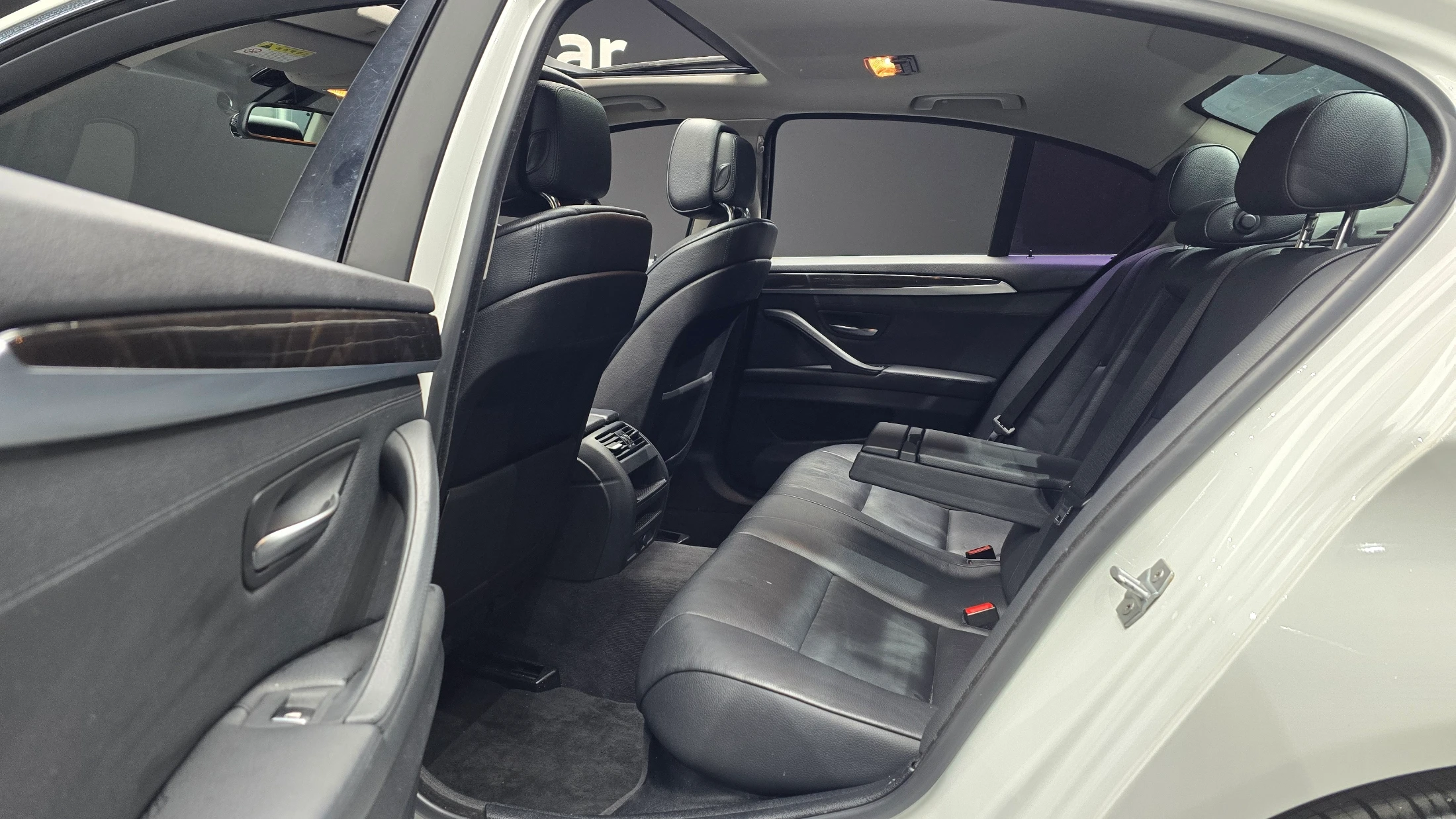 BMW 5-Series F10, 2013 — фото 12