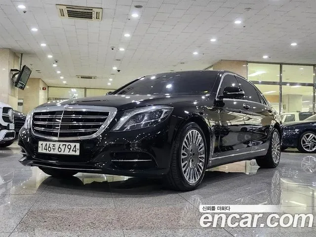Mercedes-Benz S-Class W222