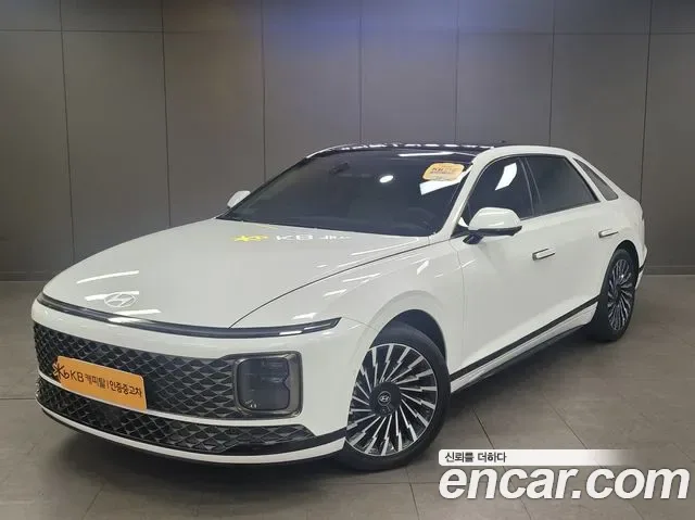 Hyundai Grandeur Hybrid (GN7)