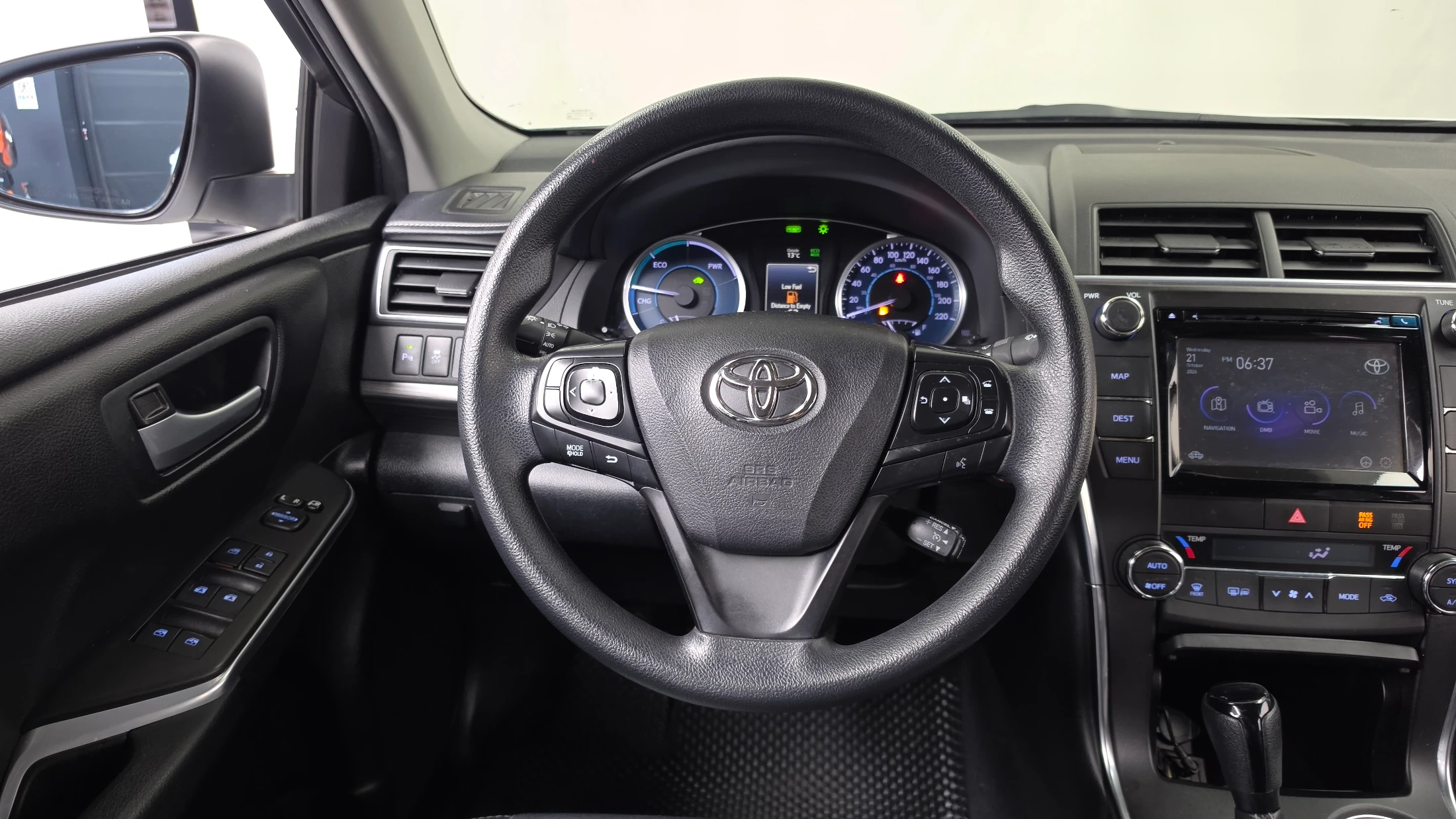 Toyota Camry, 2016 — фото 13