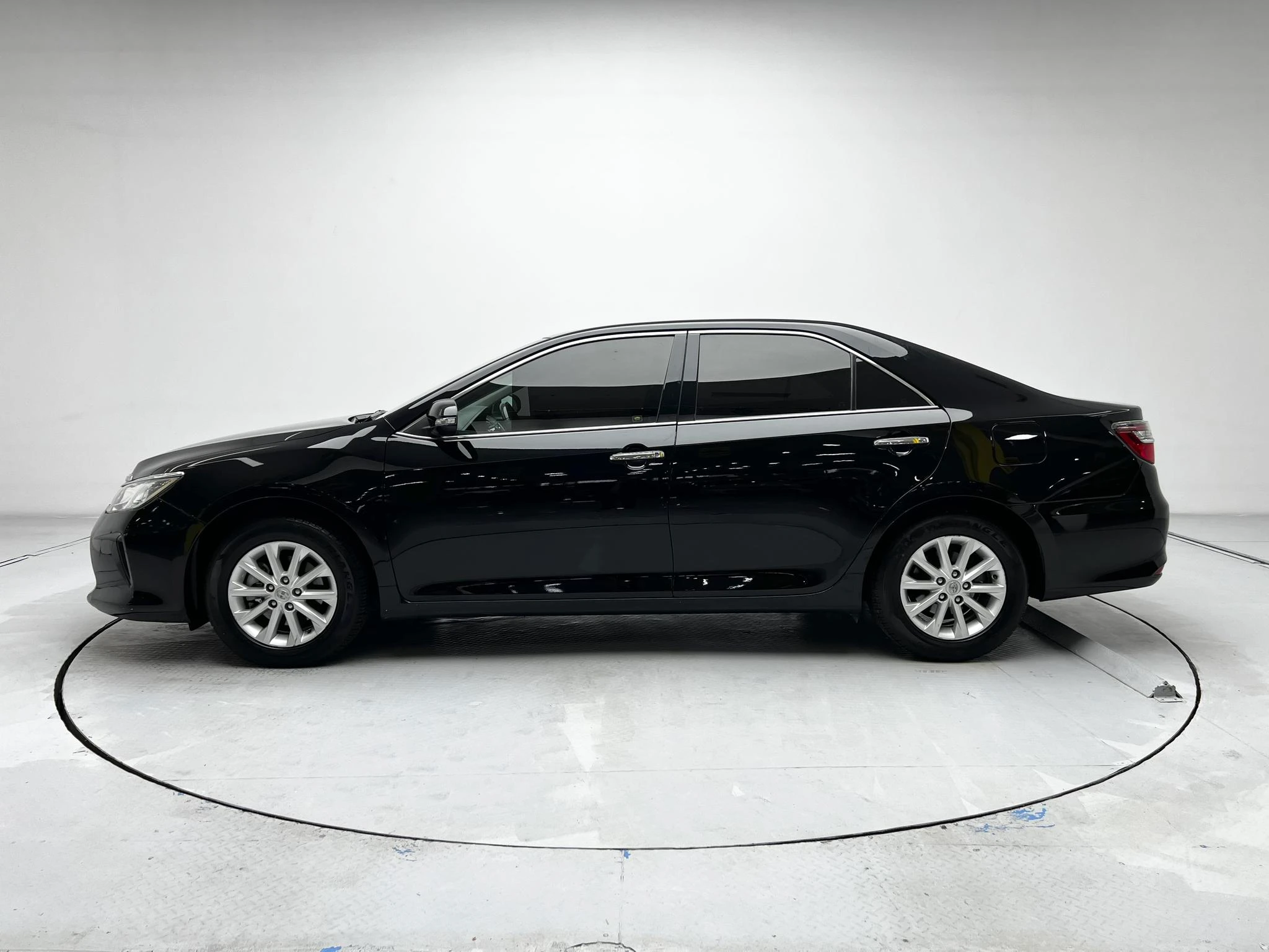 Toyota Camry, 2015 — фото 4