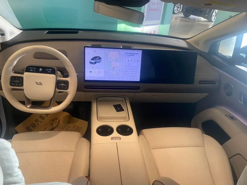 Li Auto ideal i8, 2025 — фото 12