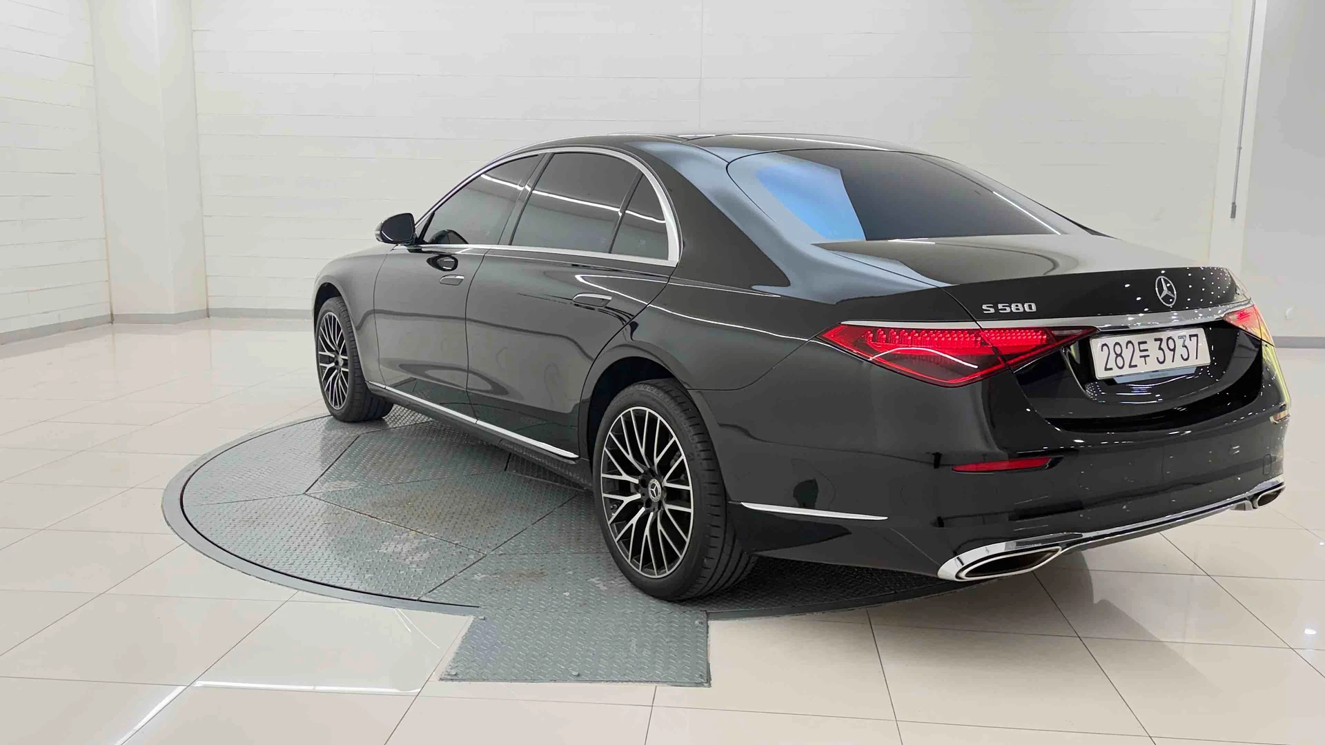 Mercedes-Benz S-Class W223, 2025 — фото 2