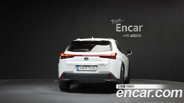 Lexus Ux UX300h, 2025 — фото 4