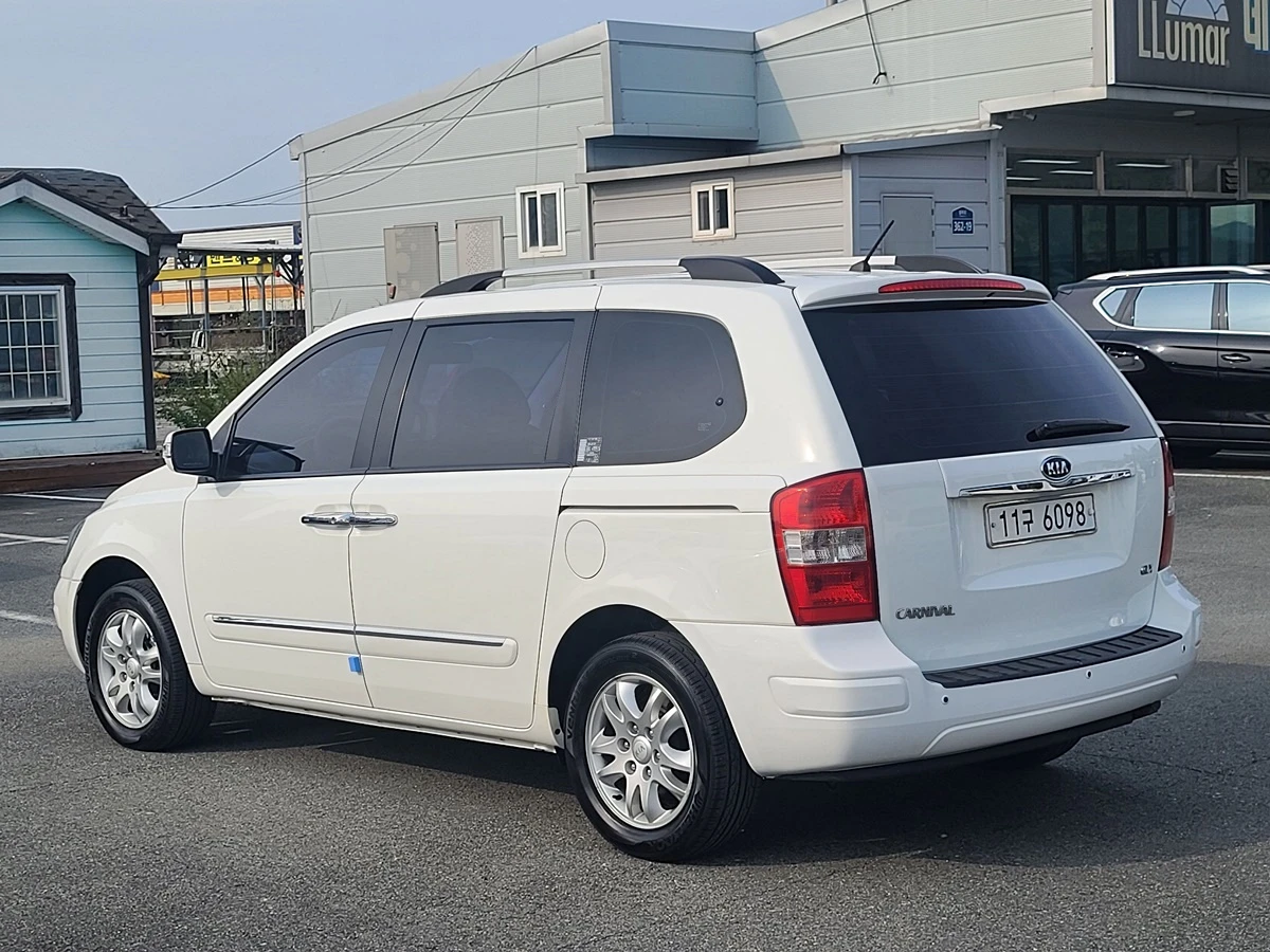 Kia Canival Carnival R, 2012 — фото 4