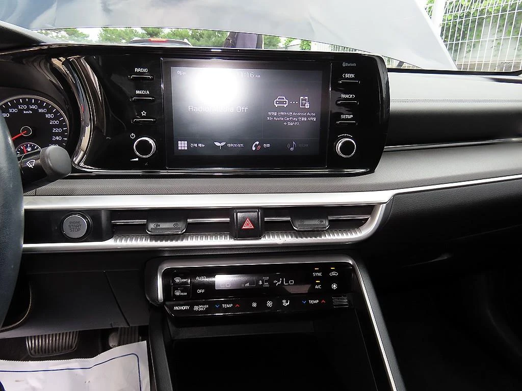 Kia K5 Hybrid, 2022 — фото 13