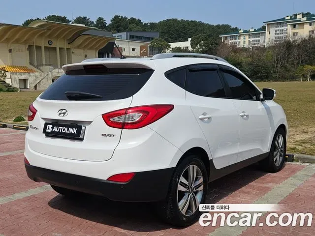 Hyundai Tucson ix, 2013 — фото 2