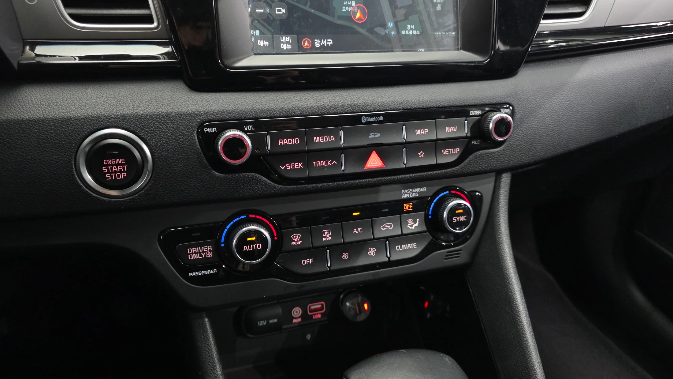 Kia Niro, 2017 — фото 30