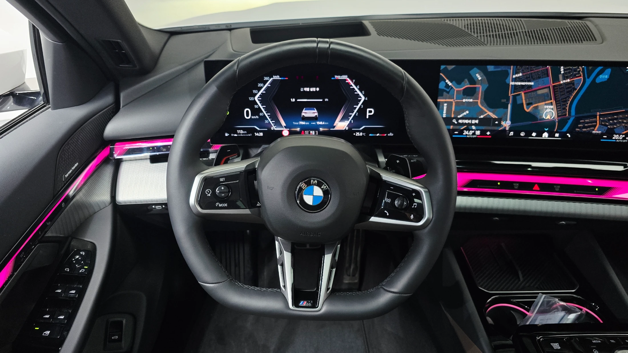 BMW 5-Series G60, 2025 — фото 14