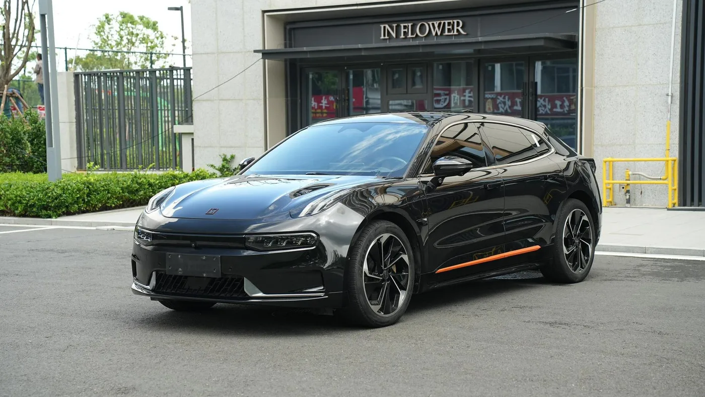ZEEKR 001