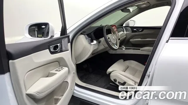 Volvo Xc60, 2025 — фото 10