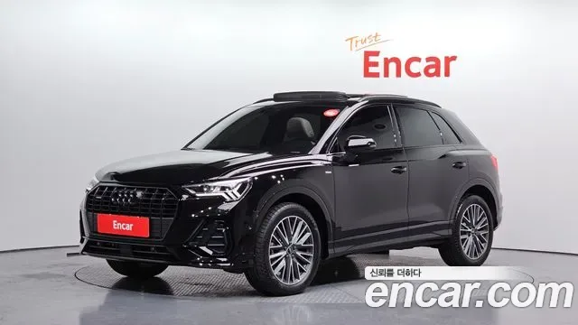 Audi Q3 F3