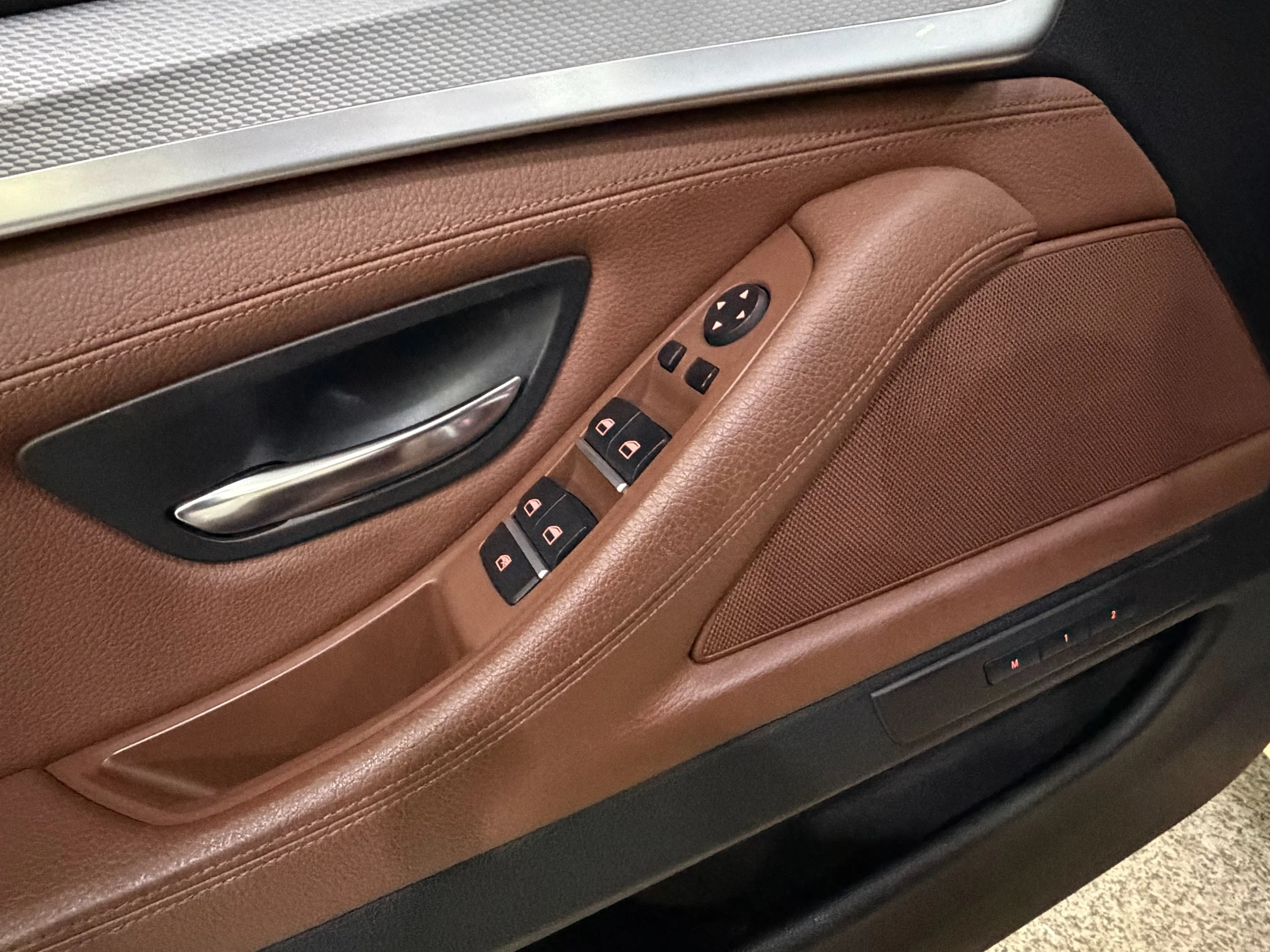BMW 5-Series F10, 2012 — фото 17