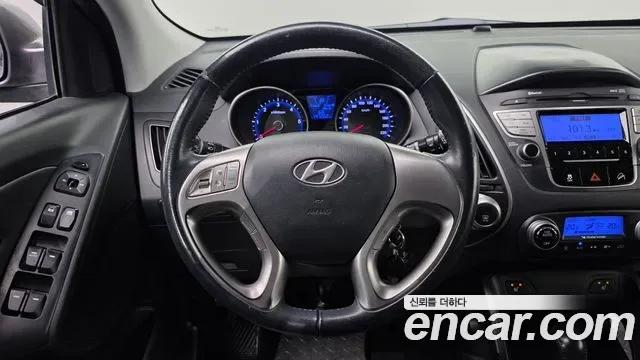 Hyundai Tucson ix, 2010 — фото 13