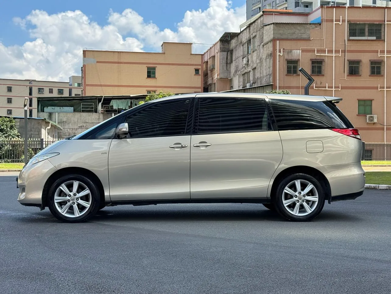 Toyota Previa, 2010 — фото 8