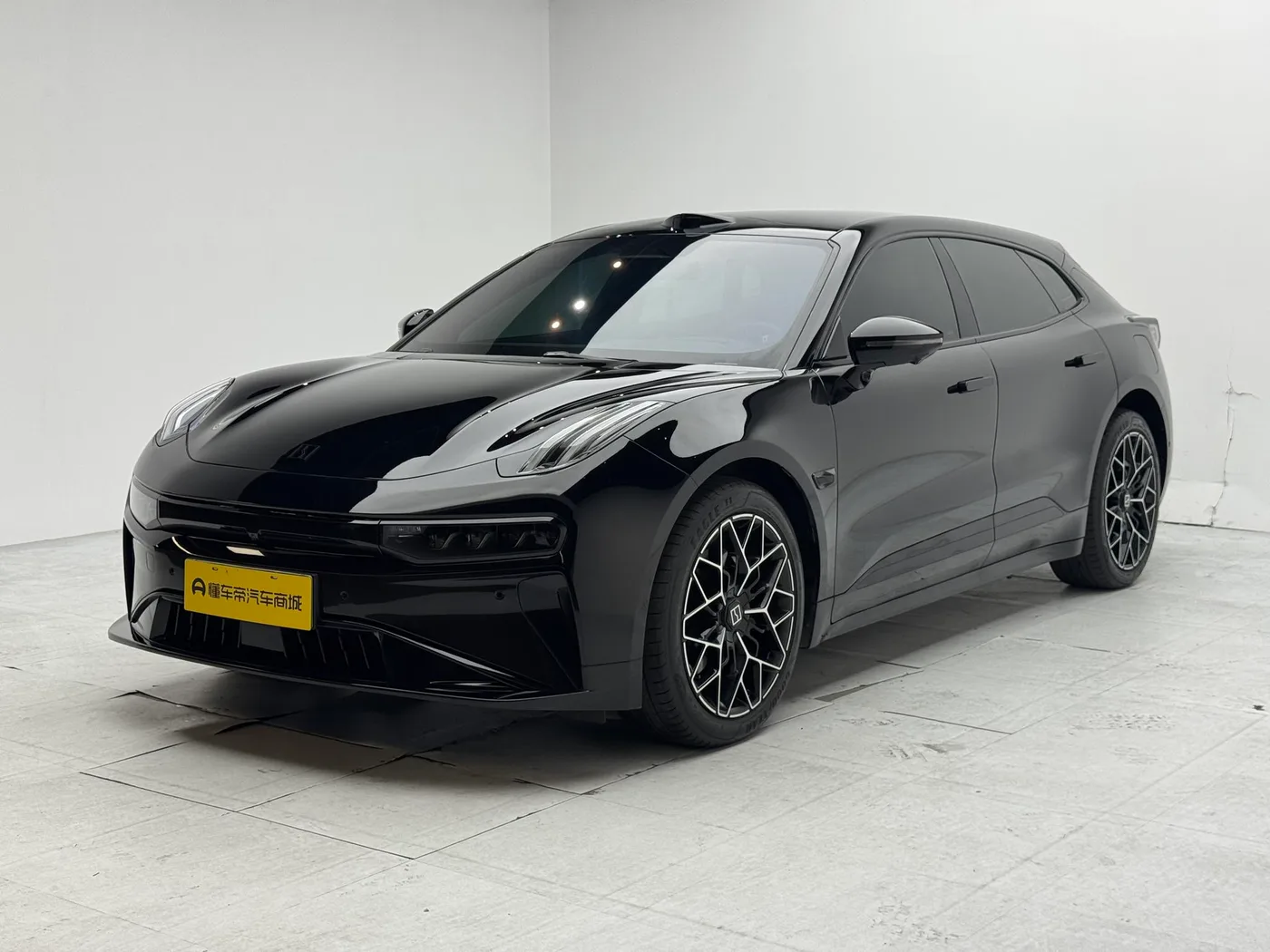 ZEEKR 001