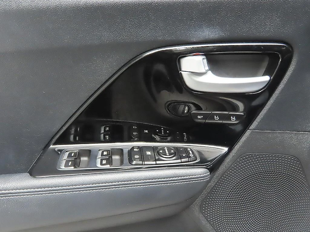 Kia Niro, 2018 — фото 12