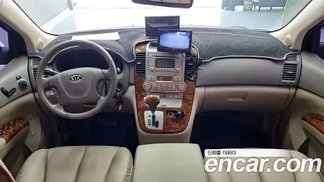 Kia Canival Carnival R, 2010 — фото 7