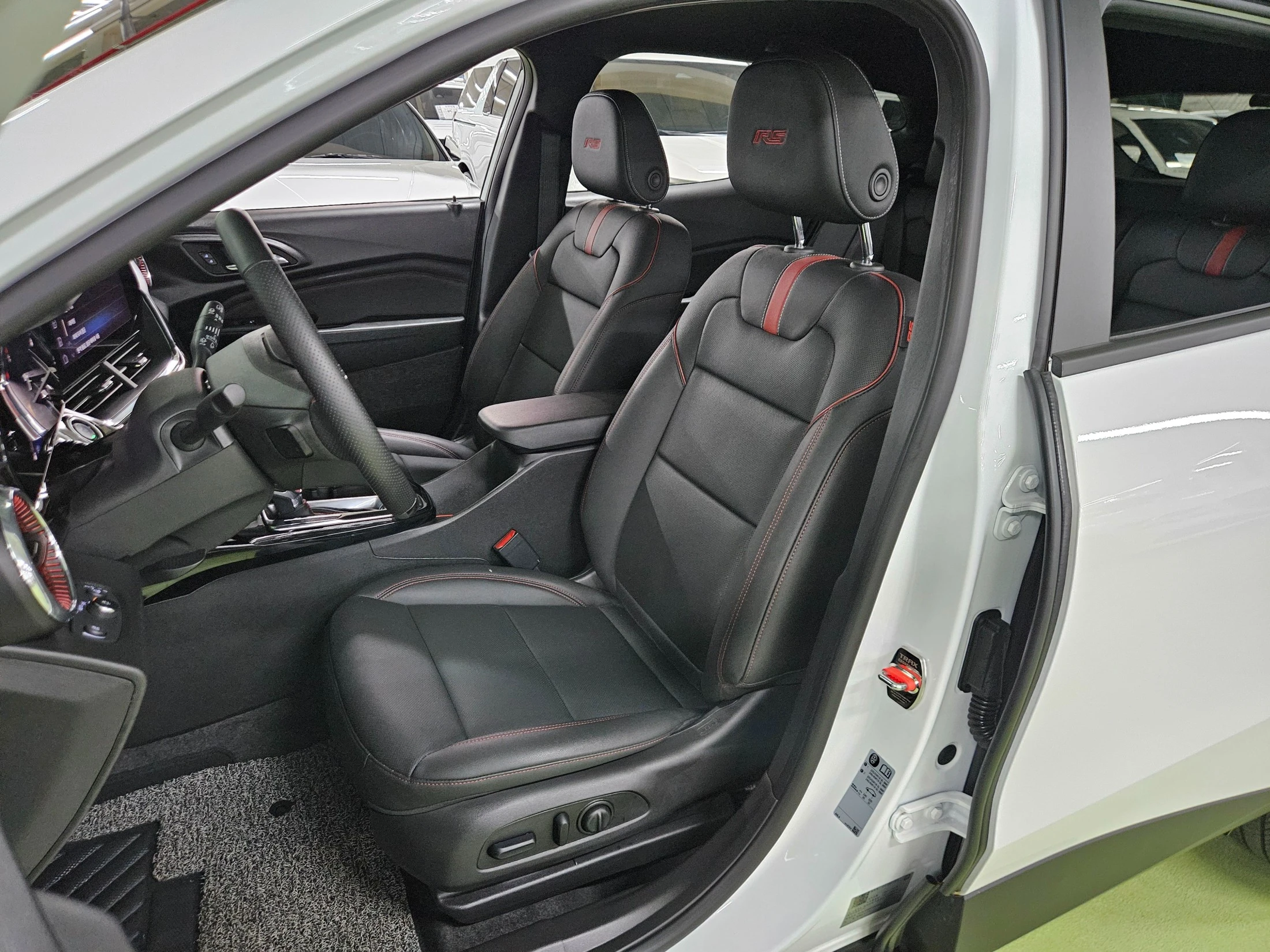 ChevroletGMDaewoo Trax Crossover, 2025 — фото 16