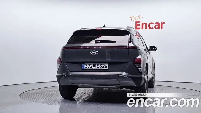 Hyundai Kona SX2, 2025 — фото 4