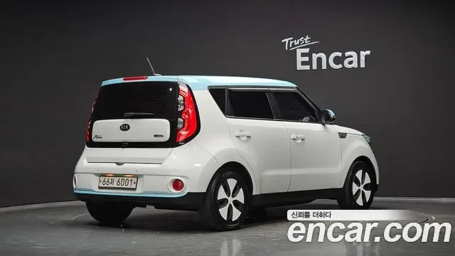 Kia Soul EV, 2014 — фото 2