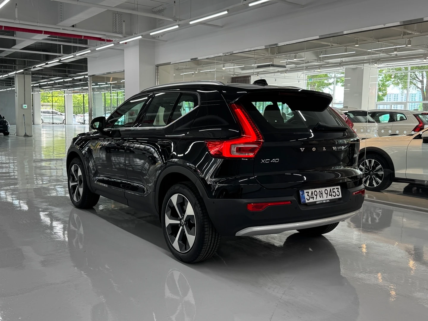 Volvo Xc40, 2025 — фото 16