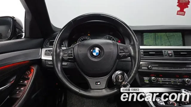 BMW 5-Series F10, 2013 — фото 13